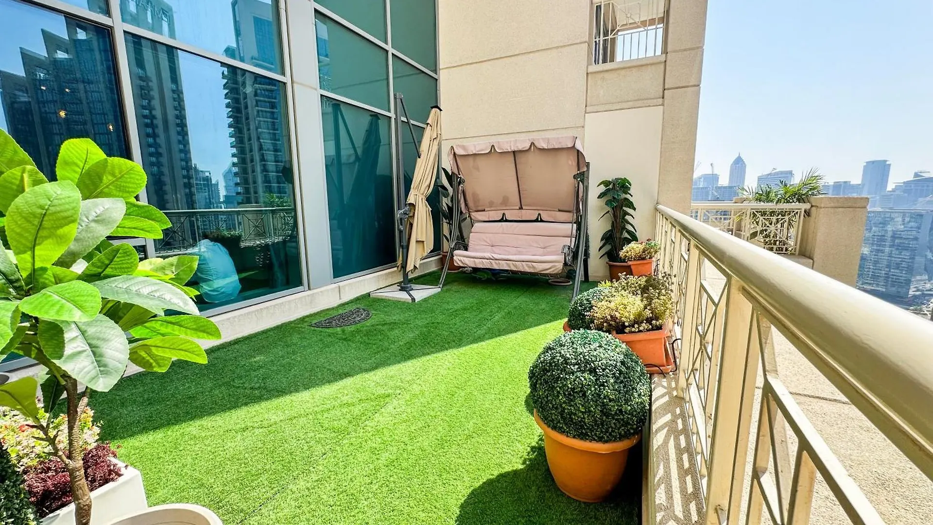 Apartment Vserve - 1 Bedroom Spacious Majestic Burj Khalifa View Dubai United Arab Emirates
